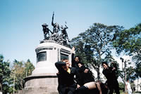 El monumento Nacional visto por Condors